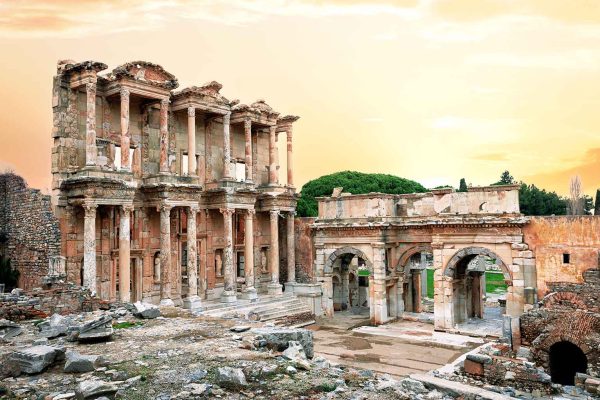 Ephesus-Ancient-City-Library-of-Celsus